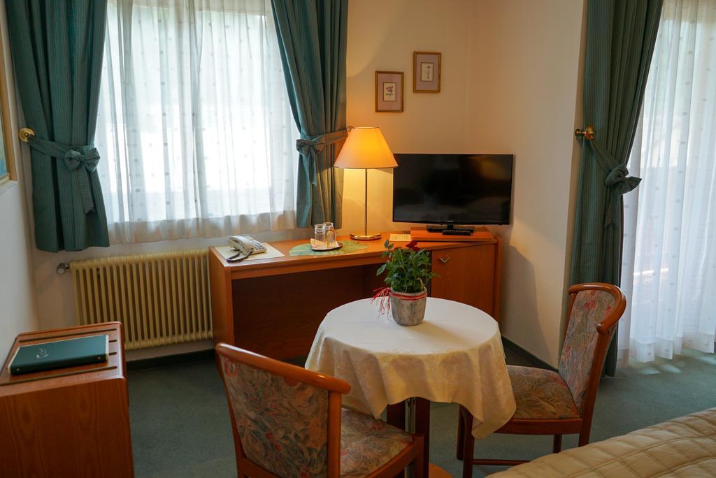 Pension Besser Bad Eisenkappel Ngoại thất bức ảnh